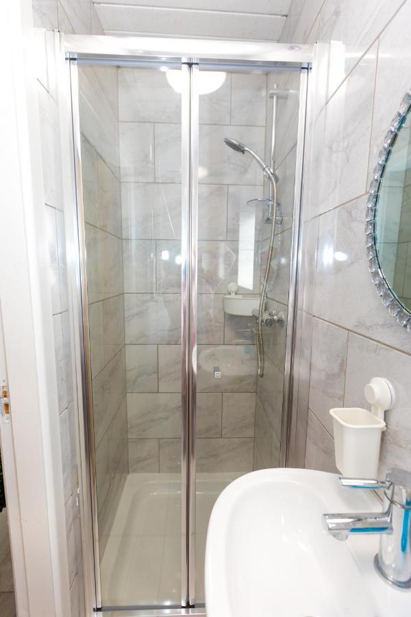 Comfortable Stay In Shirley, Solihull - Room 3 Zewnętrze zdjęcie